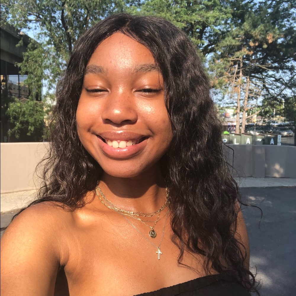 Meet your Posher, Myckaela